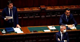 Copertina di Conte al Parlamento: ‘Nuovo decreto per 50 miliardi. Fase 2 complessa, ci sarà piano strutturato”. Su trattative Ue: “Sostegno a proposte di Francia e Spagna, su condizionalità Mes attendo regolamenti attuativi’