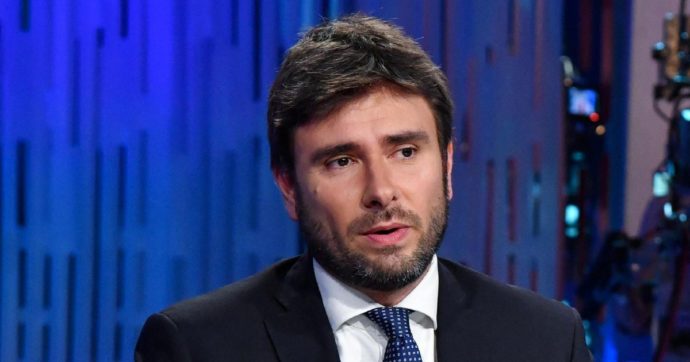 M5S lacerato: “Non c’è democrazia interna”