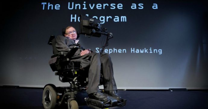 Coronavirus, la famiglia di Stephen Hawking dona il suo ventilatore polmonare all’ospedale di Cambridge