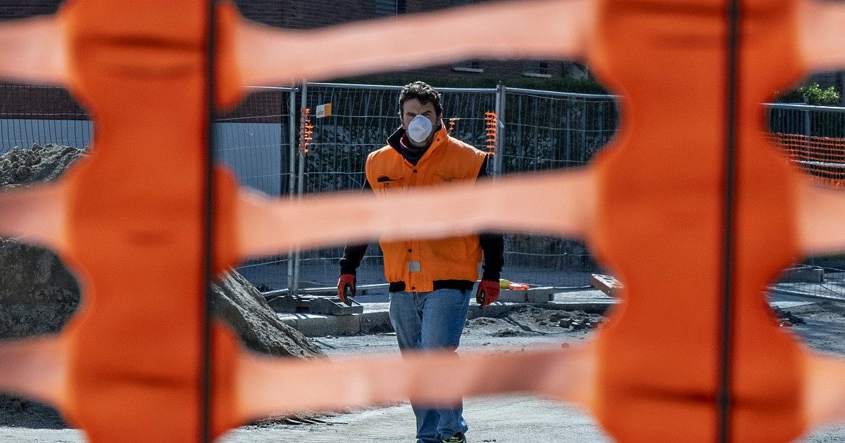 Coronavirus, il punto sugli aiuti ai cittadini: 600 euro per 3,5 milioni di autonomi, cassa arrivata solo se l’ha anticipata l’azienda. Flop della sospensione dei mutui e 300mila richieste di prestito