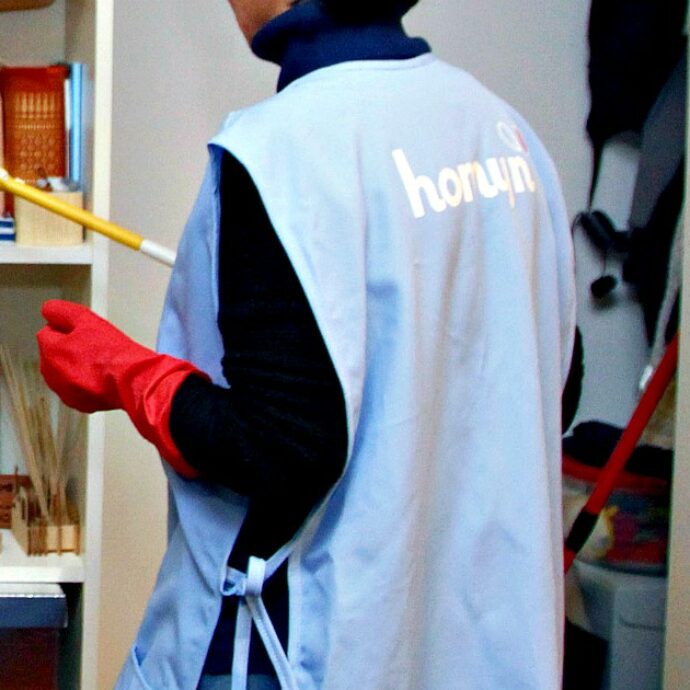 “Ha derubato la proprietaria di casa la prima notte di lavoro. Aveva risposto a un annuncio sui social”: colf arrestata e denunciata a Roma