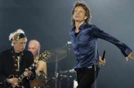 Copertina di Rolling Stones, “sono un fantasma e vivo in una città fantasma”: il nuovo singolo che sembra scritto per il lockdown