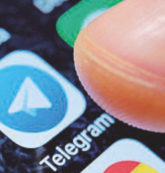 Copertina di “La tua occasione ti aspetta”, la truffa su Telegram: promettono guadagni facili, ma svuotano i conti online