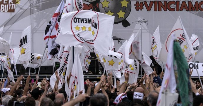 Emorragia a 5Stelle, a Milano se ne vanno in quattro “La democrazia diretta è solo una grande truffa”