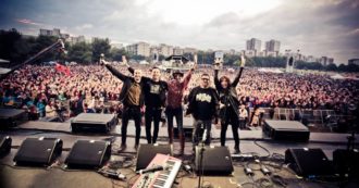 Copertina di Niente social né streaming, siamo seri e tarantini