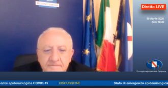 Copertina di Coronavirus, la videoconferenza del consiglio regionale della Campania non funziona: il risultato è (involontariamente) comico