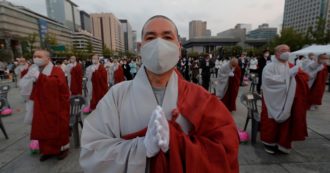 Copertina di Test, app e disciplina ferrea: così Seul ha azzerato il Covid