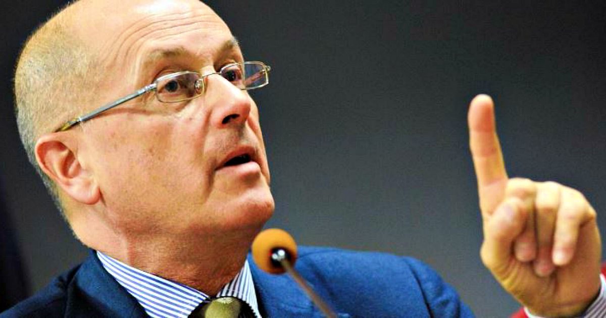 Carceri, Bonafede sceglie Dino Petralia come nuovo direttore del Dap. Sarà un vertice antimafia insieme al vice Roberto Tartaglia. Il ministro della Giustizia: “Un magistrato che ha speso la vita per la giustizia”