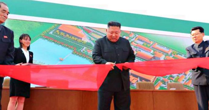 Corea del Nord, riecco Kim Jong-un. L’agenzia di stampa di stato diffonde 21 foto