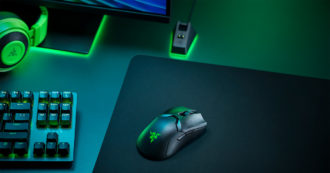 Razer Viper Ultimate, un mouse wireless da gaming leggero, scattante e con una batteria che dura giorni