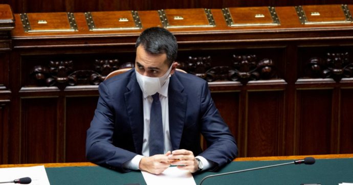 Di Maio ha l’incubo del Papeete. La linea di Conte: “Renzi   bluffa”