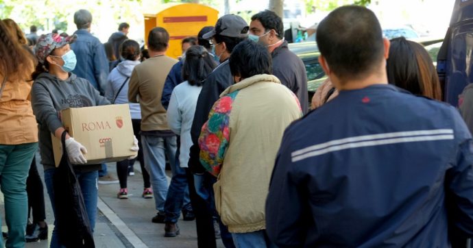 Copertina di Coronavirus, anche con il Covid l’Italia  solidale non va in vacanza né in lockdown