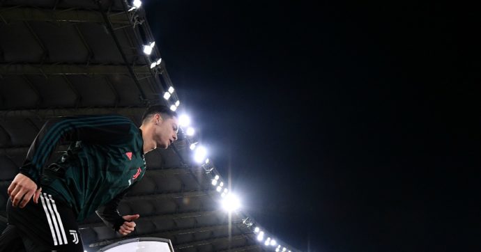 Coronavirus, giusto far allenare i calciatori. Ma riprendere il campionato è un’altra storia