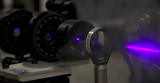 Copertina di Ue finanzia SuperTwin, un innovativo microscopio che sfrutta la fisica quantistica per mettere a fuoco i virus