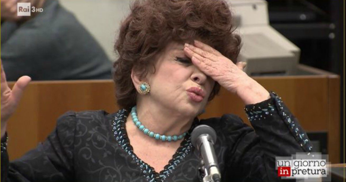 Gina Lollobrigida, il giudice ordina di prelevare i suoi gioielli e gli oggetti di valore e lei si infuria: “Mi fanno morire in modo ignobile, come ai delinquenti”