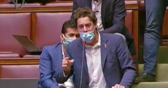 Il deputato della Lega fuori di sé: “Cortei delle zecche rosse il 25 aprile e il primo maggio”. E difende i neofascisti che commemorano Ramelli