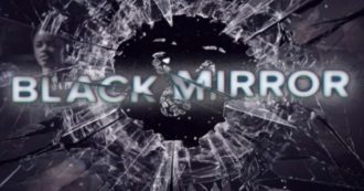 Copertina di Black Mirror, la sesta stagione non ci sarà. La produzione: “Nessuna voglia di raccontare storie su società che vanno in pezzi”