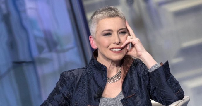 Pivetti a Lele Mora: “Si fa a metà, che faccia da didietro… ”