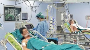 Copertina di Tornano a salire i morti: 369. Più della metà in Lombardia