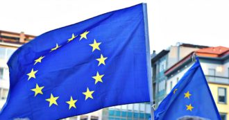 Copertina di Europa, sei punti contro la disinformazione su Covid-19. E l’Italia pensa a una commissione d’inchiesta