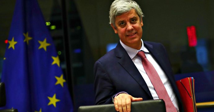 Ue, il portoghese Centeno si dimette da ministro e non si ricandida per l’Eurogruppo. Il nuovo presidente sarà eletto il 9 luglio