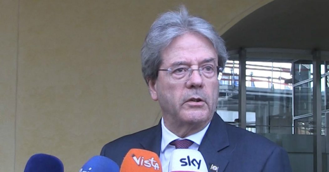 Coronavirus, Gentiloni dopo accordo su Mes: “Credito senza condizioni tranne impiego per spese sanitarie. Utile per paesi con debito alto”