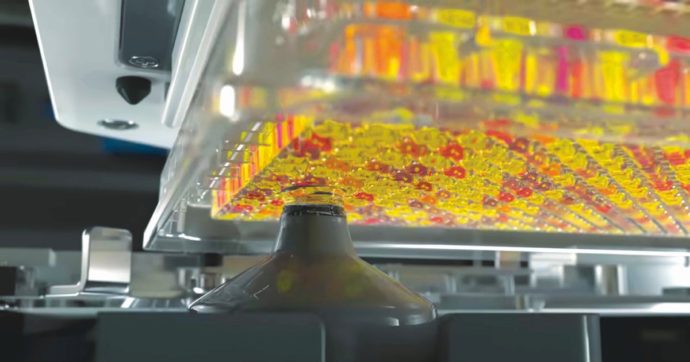 L’obiettivo di Zaia: 40 mila test al dì. Comprati due robot