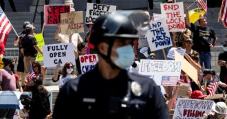 Copertina di L’ultradestra col fucile non vuole il lockdown