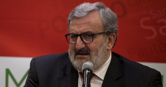 Michele Emiliano: “Il governo deve fermare la guerra sui tamponi, servono indicazioni chiare”