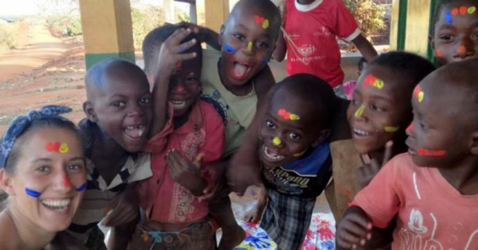 Silvia Romano – I tre covi, il video e poi il riscatto. “Ora è libera”