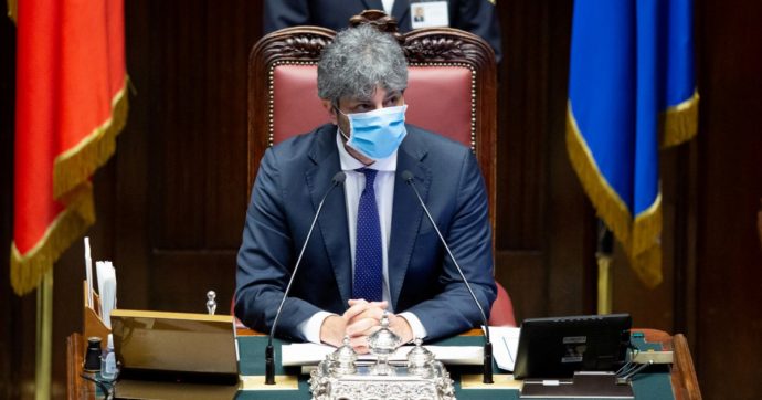 Addio ferie: il Parlamento teme un’altra estate in aula