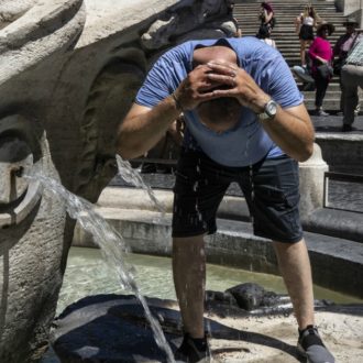Copertina di Caldo estremo, ecco cosa aspettarsi e come proteggersi