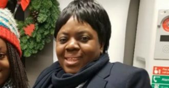 Coronavirus, Londra: passeggero infetto sputa addosso alla bigliettaia. Lei si ammala e muore di Covid-19