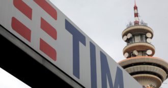 Copertina di Tim chiede di tornare in ufficio: petizione per continuare da casa