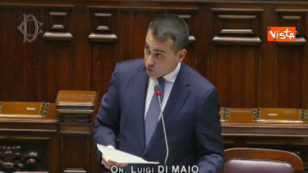 Copertina di Silva Romano, Di Maio: “L’associazione ‘Africa Milele’ agì senza informare la Farnesina. Scelta di fare volontariato? Non sia oggetto di attacchi”