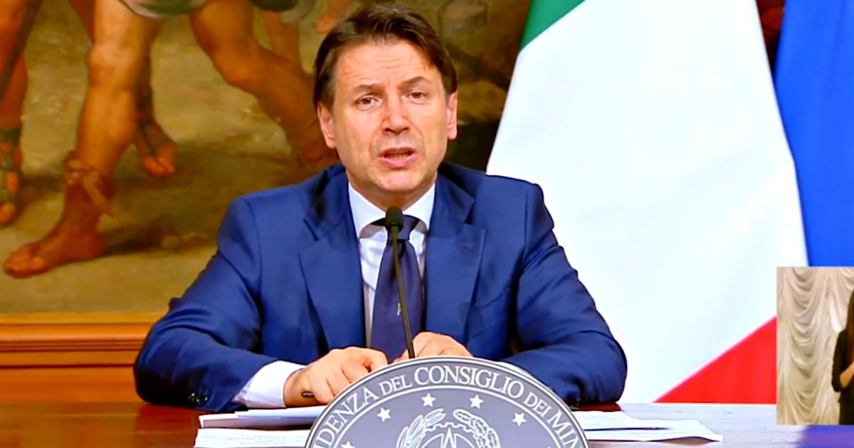 Coronavirus, ok al decreto Rilancio, Conte: “Vale due manovre, ora i soldi arriveranno più velocemente. Per i lavoratori 25 miliardi, 15-16 alle imprese”. Cassa in deroga, l’Inps anticiperà il 40%