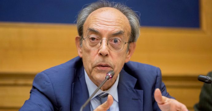 “Non ha più senso vietare le manifestazioni”