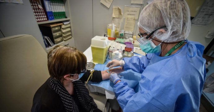 Test della Diasorin senza gara pubblica. Si muovono i pm