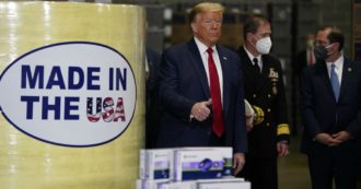 Copertina di Coronavirus, per Trump è “America first” anche sul vaccino: ingaggia un militare e un ex di Big Pharma per vincere da solo e battere la Cina