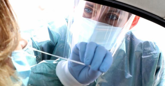 Calabria, 1500 tamponi dimenticati