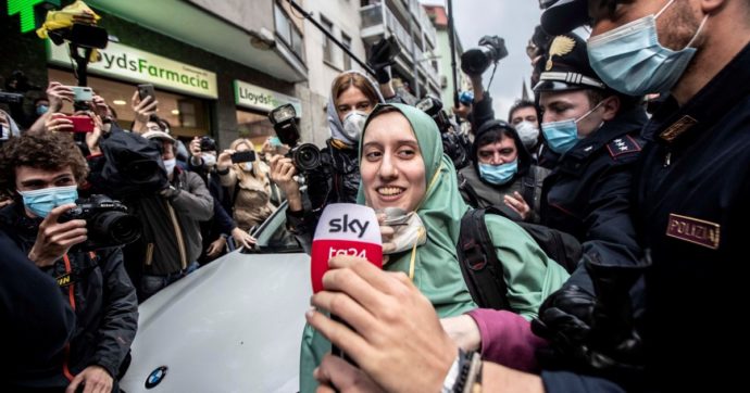 Silvia Romano, carabinieri nella sede della Onlus: i pm a caccia degli ultimi contatti