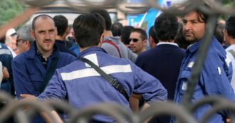 Copertina di Coronavirus, al lavoro senza protezioni: “E se ti lamenti, ti licenzio”