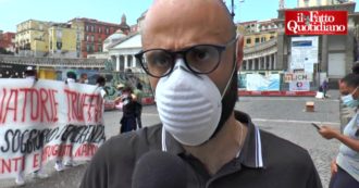 Copertina di Regolarizzazione stranieri, a Napoli flash mob di protesta: “La sanatoria è una truffa, lavoratori sfruttati per far fronte a emergenza economica”