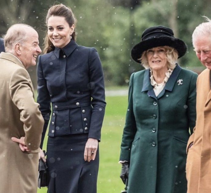 “Il principe Carlo è arrabbiato con i genitori di Kate Middleton”