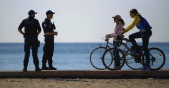 Copertina di Coronavirus, in Francia tre spiagge della Bretagna chiuse dopo un solo weekend per i “comportamenti inaccettabili” dei bagnanti