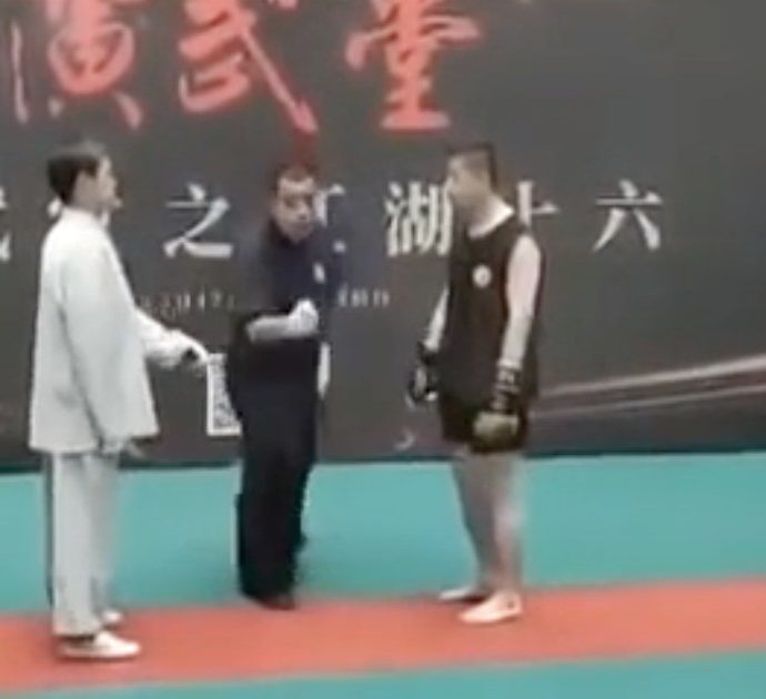 Il gran maestro di Tai Chi va ko in 30 secondi: steso in due colpi da un dilettante 20 anni più giovane di lui