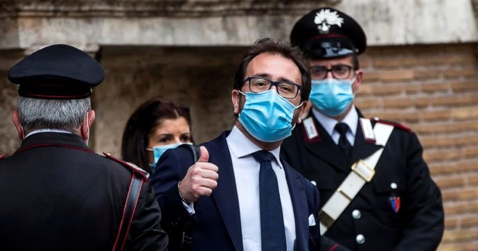 Bonafede, altro bluff di Renzi: niente crisi, la sfiducia è bocciata