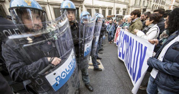 Il Covid non ferma i licenziamenti: Jabil e le altre