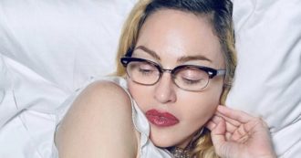 Copertina di Madonna: “La Russia mi ha multato per 1 milione per i miei discorsi sui diritti LGBTQ, ma non ho mai pagato”
