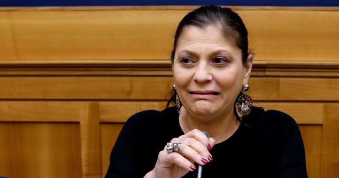 Controlli solo a metà dei calabresi rientrati. I medici: “Molti aspettano ancora il risultato”